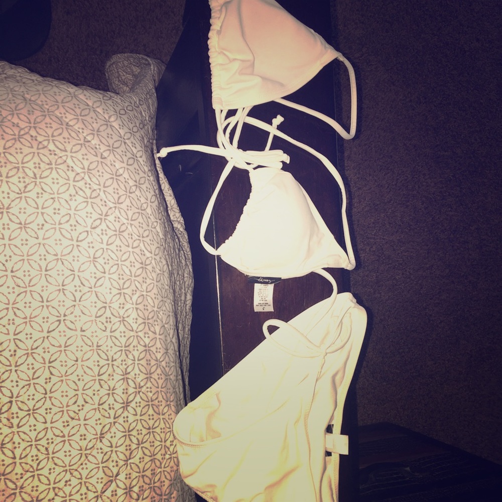 White old navy Bikini